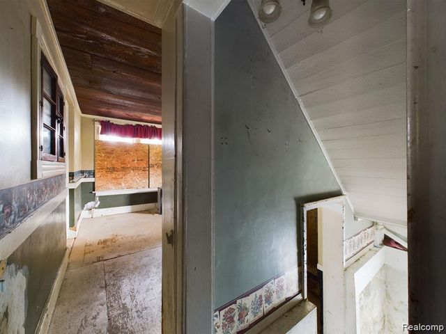 821 M L King Avenue, Flint, MI 48503