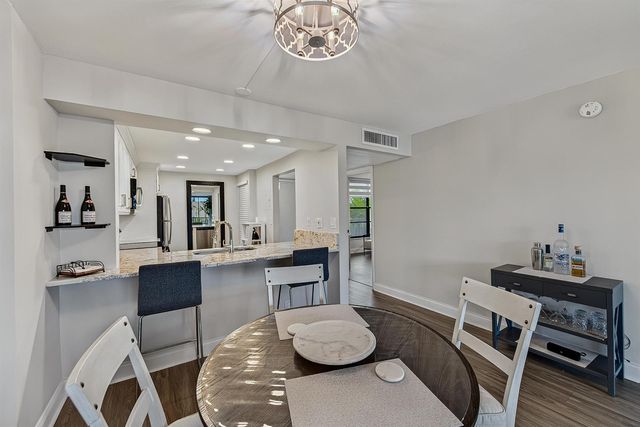 4 ROYAL PALM Way 3020, Boca Raton, FL 33432
