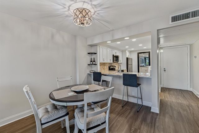 4 ROYAL PALM Way 3020, Boca Raton, FL 33432