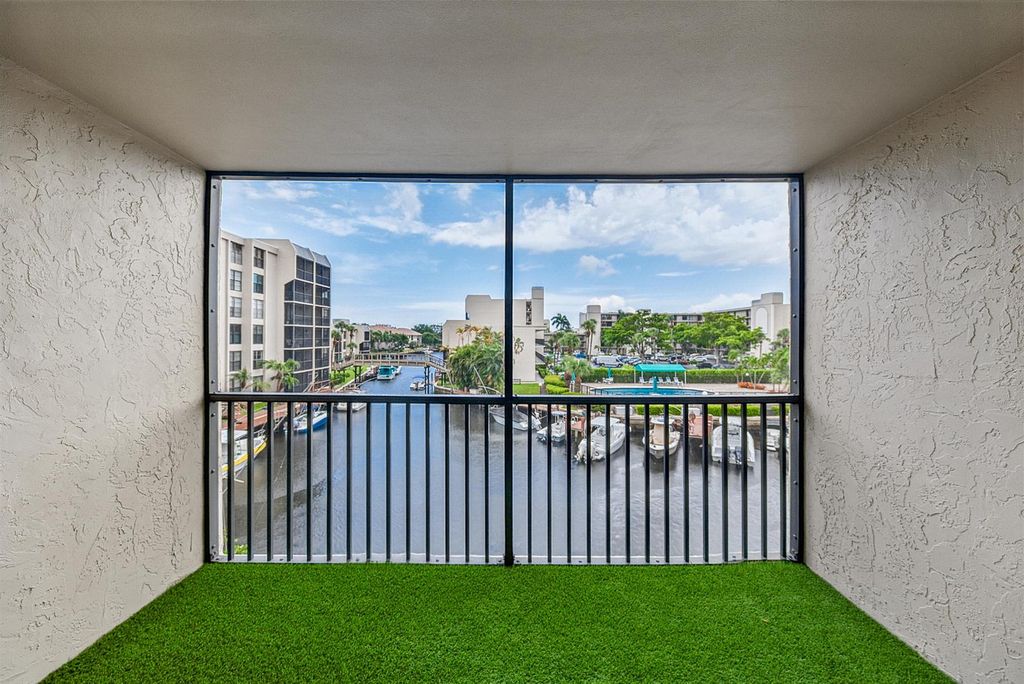 4 ROYAL PALM Way 3020, Boca Raton, FL 33432