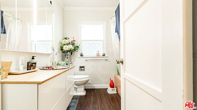 5528 Willowcrest Avenue, North Hollywood (los Angeles), CA 91601