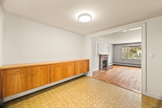 12 Roberts Road, Canton, MA 02021