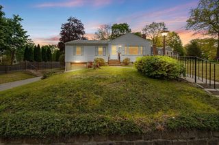 12 Roberts Road, Canton, MA 02021