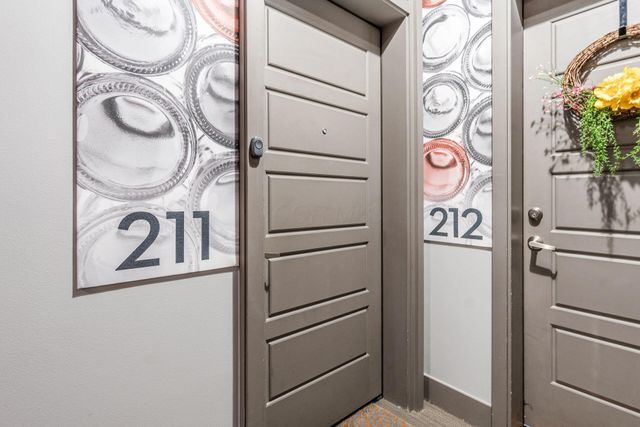 570 S Front Street, 211, Columbus, OH 43215