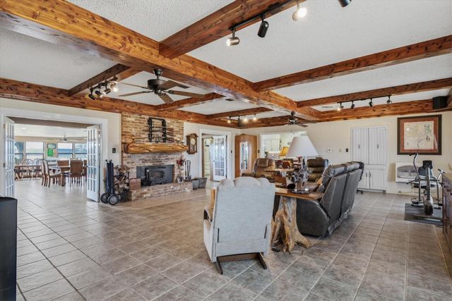 1700 Fm 1995, Van, TX 75790