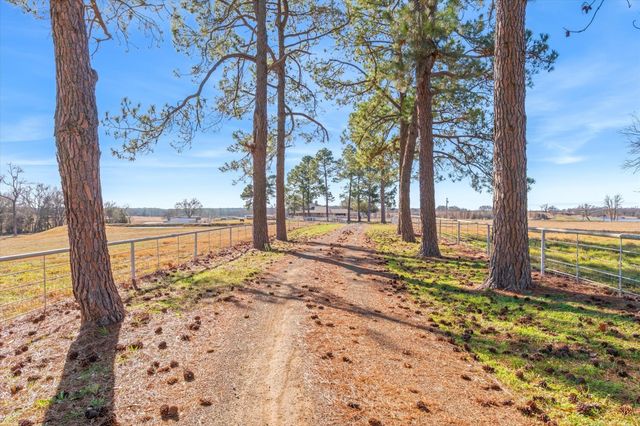 1700 Fm 1995, Van, TX 75790