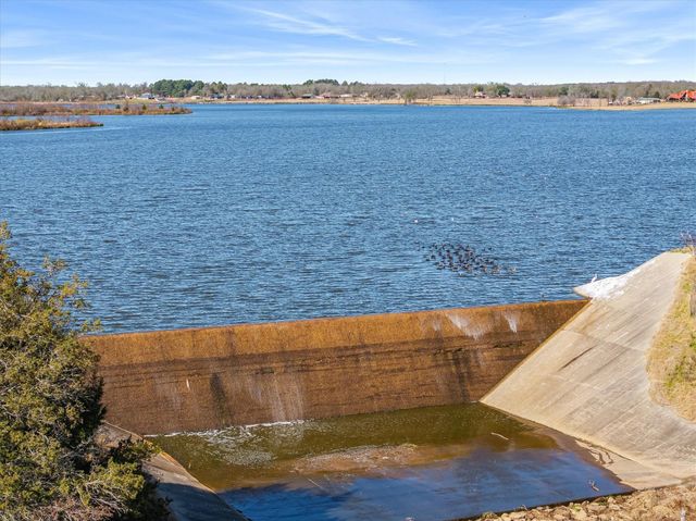 1700 Fm 1995, Van, TX 75790