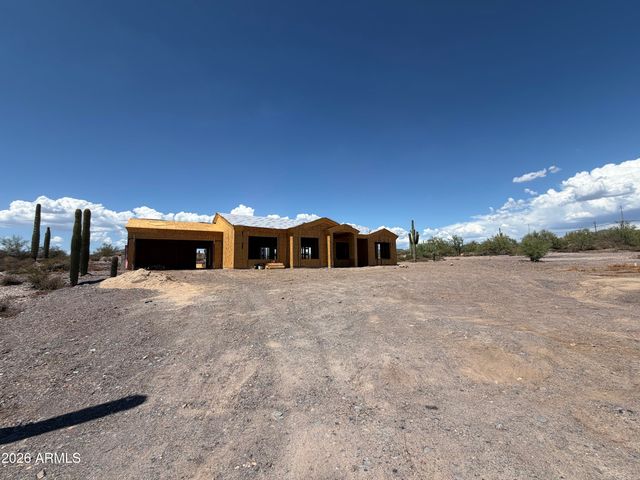 48328 N 27TH Avenue, New River, AZ 85087