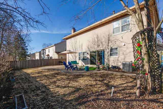 1009 Hilldale Lane, Buffalo Grove, IL 60089