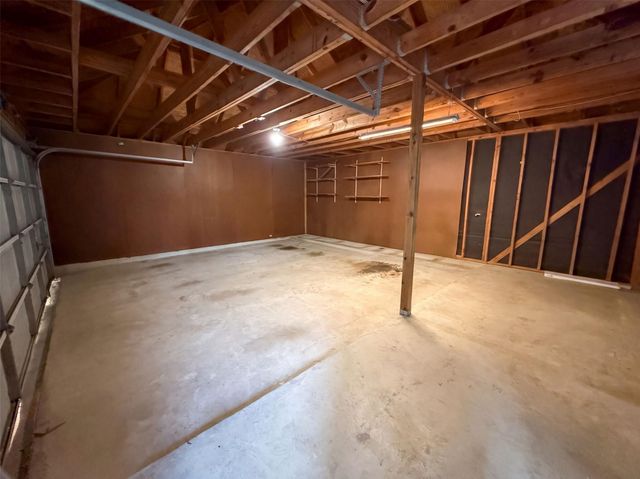 9019 Sunny Ridge Drive, Houston, TX 77095