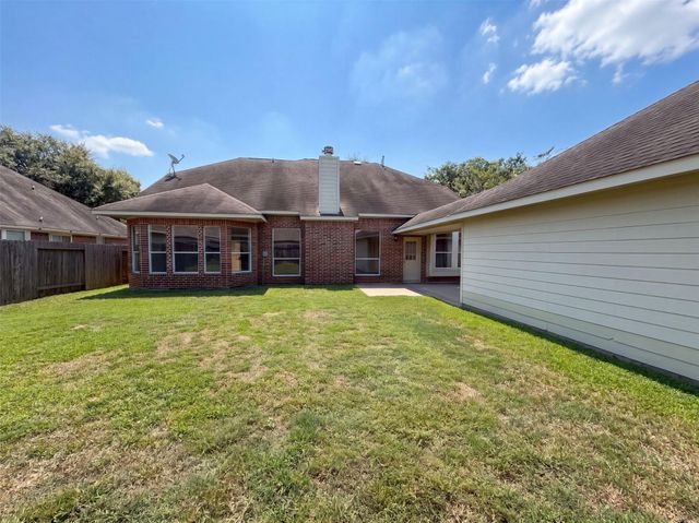 9019 Sunny Ridge Drive, Houston, TX 77095