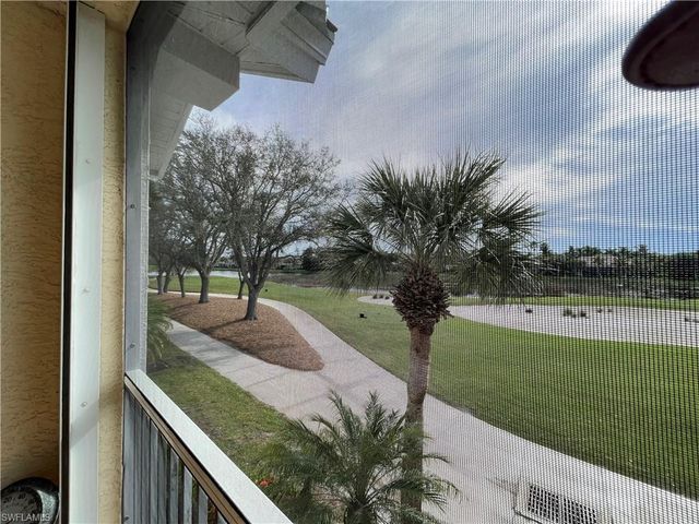 25232 Pelican Creek CIR # 202, Bonita Springs, FL 34134