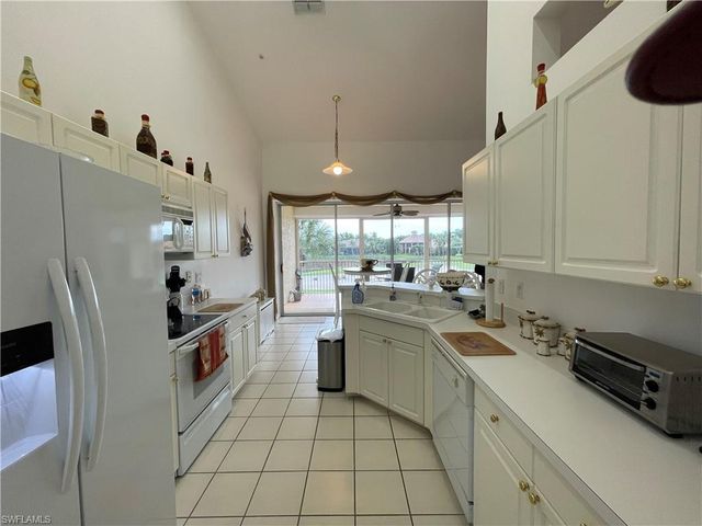 25232 Pelican Creek CIR # 202, Bonita Springs, FL 34134