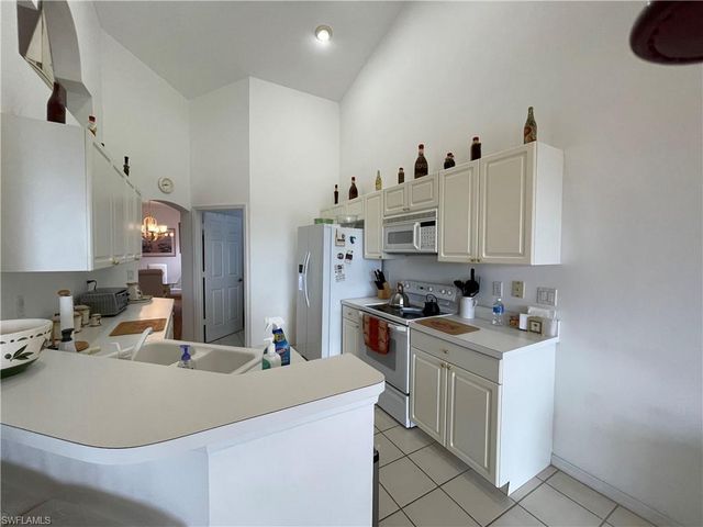 25232 Pelican Creek CIR # 202, Bonita Springs, FL 34134