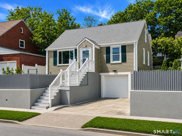 59 Carnegie Avenue, Bridgeport, CT 06610