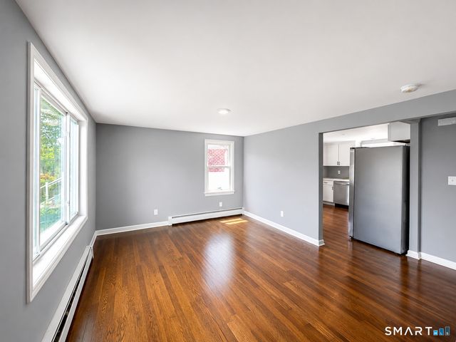 59 Carnegie Avenue, Bridgeport, CT 06610