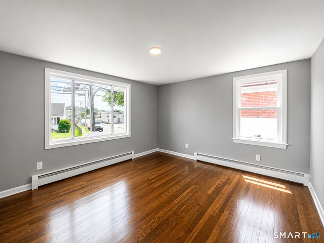 59 Carnegie Avenue, Bridgeport, CT 06610