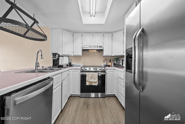 8937 Joy Circle, Anchorage, AK 99502