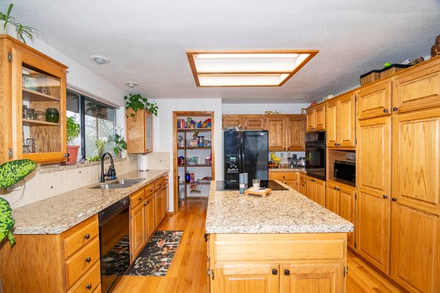 711 Cienaga Lane, Grants Pass, OR 97526