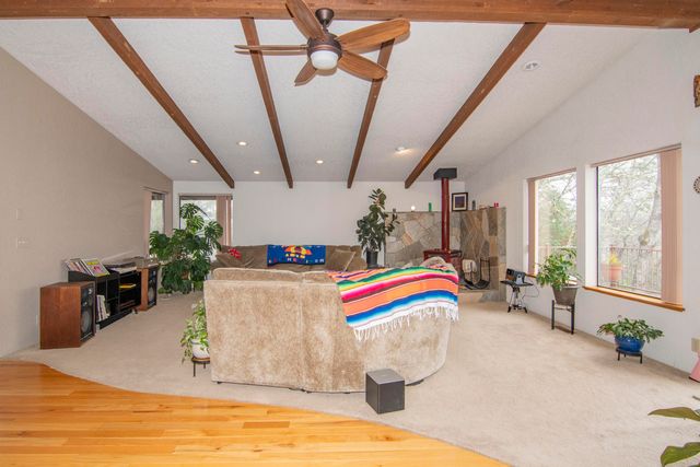 711 Cienaga Lane, Grants Pass, OR 97526