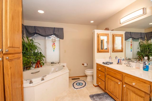 711 Cienaga Lane, Grants Pass, OR 97526