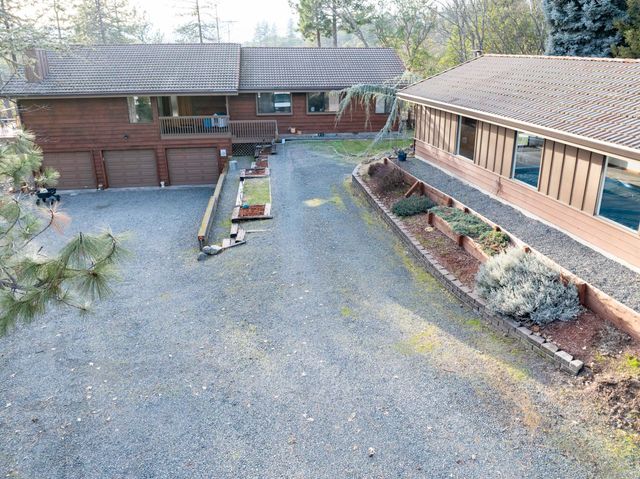 711 Cienaga Lane, Grants Pass, OR 97526