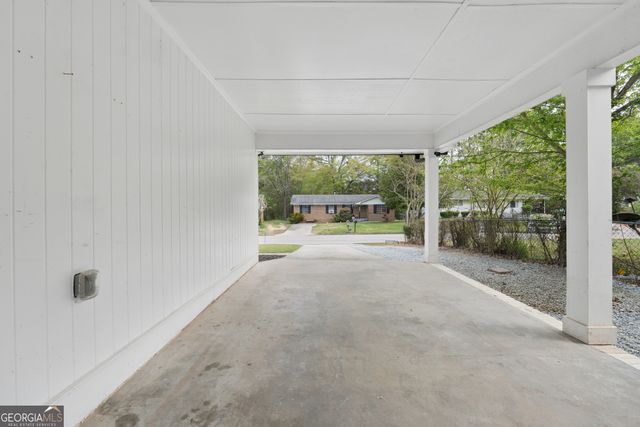 982 Green Meadow Drive, Madison, GA 30650