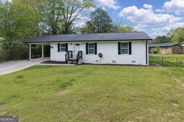 982 Green Meadow Drive, Madison, GA 30650