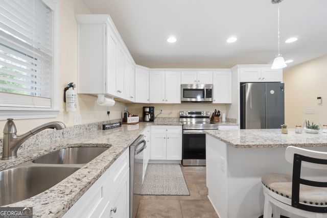 982 Green Meadow Drive, Madison, GA 30650