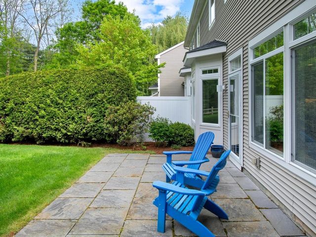21 Mockingbird Lane, South Burlington, VT 05403