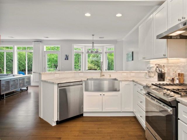 21 Mockingbird Lane, South Burlington, VT 05403