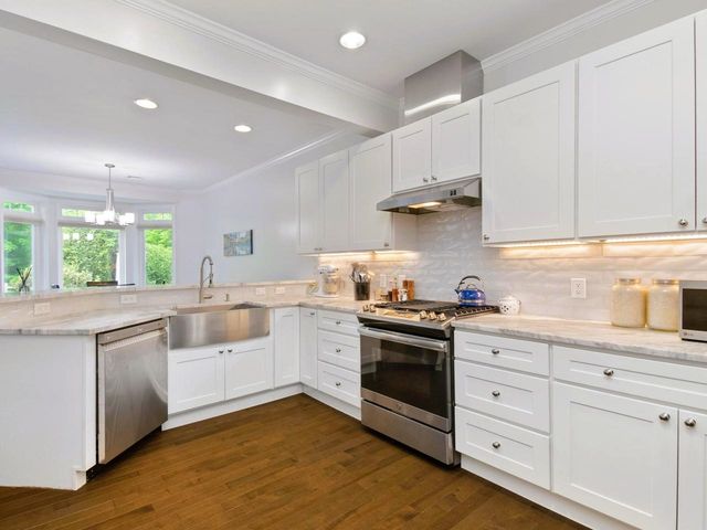 21 Mockingbird Lane, South Burlington, VT 05403