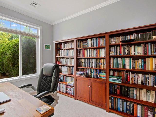 21 Mockingbird Lane, South Burlington, VT 05403