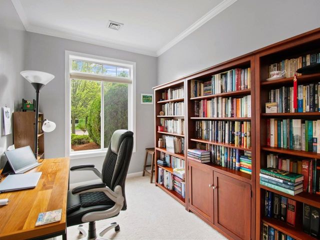 21 Mockingbird Lane, South Burlington, VT 05403