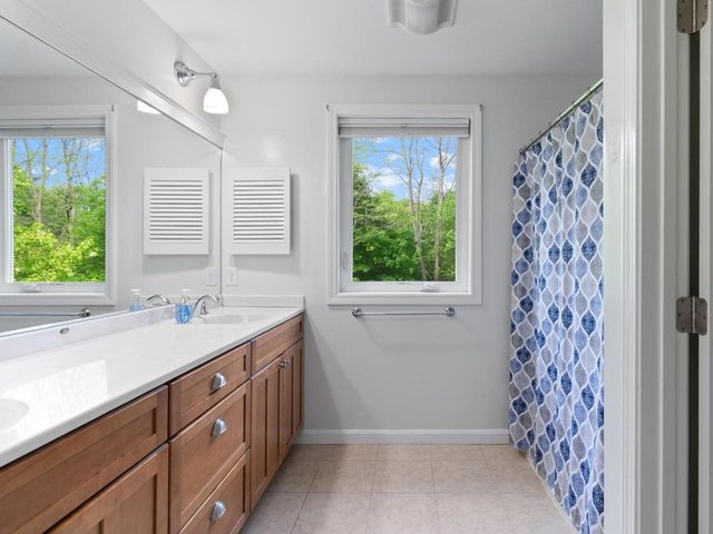 21 Mockingbird Lane, South Burlington, VT 05403
