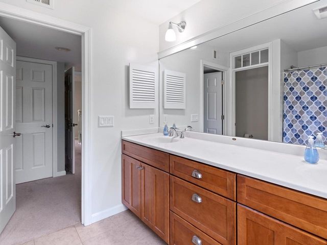 21 Mockingbird Lane, South Burlington, VT 05403