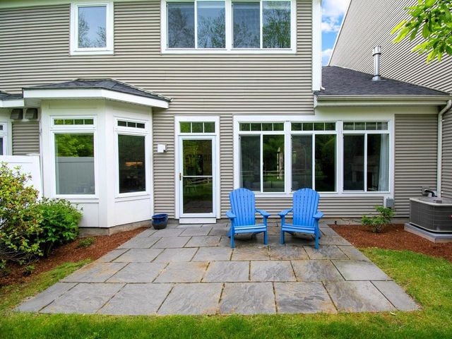 21 Mockingbird Lane, South Burlington, VT 05403