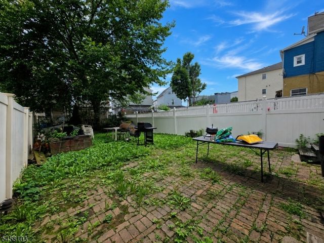744 Trumbull St, Elizabeth City, NJ 07201
