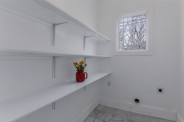 3002 S Jennings, Fort Worth, TX 76110