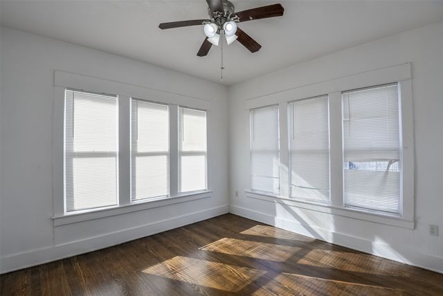 3002 S Jennings, Fort Worth, TX 76110