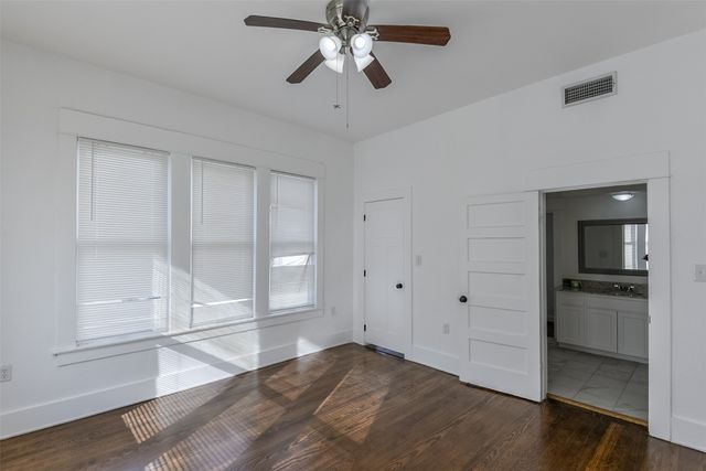 3002 S Jennings, Fort Worth, TX 76110