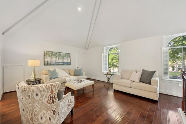 1302 Riverview Circle, Houston, TX 77077