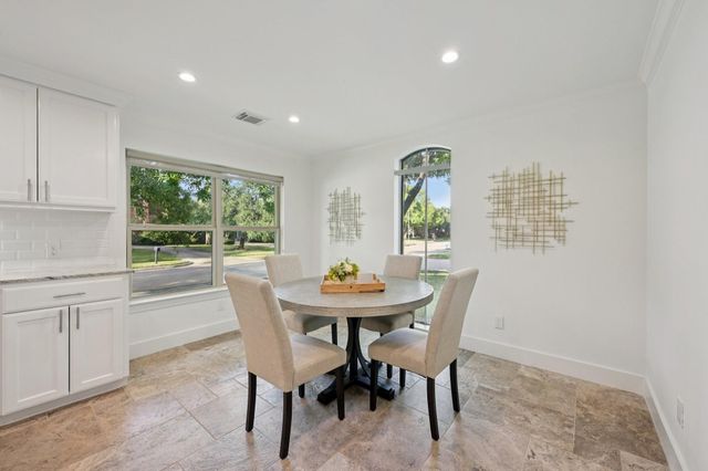 1302 Riverview Circle, Houston, TX 77077