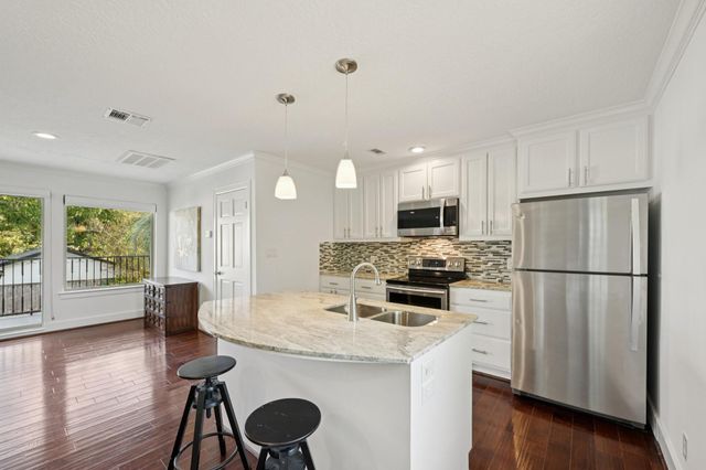 1302 Riverview Circle, Houston, TX 77077