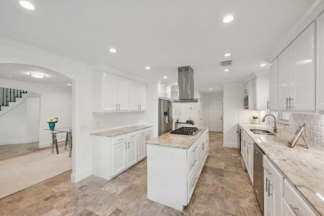 1302 Riverview Circle, Houston, TX 77077