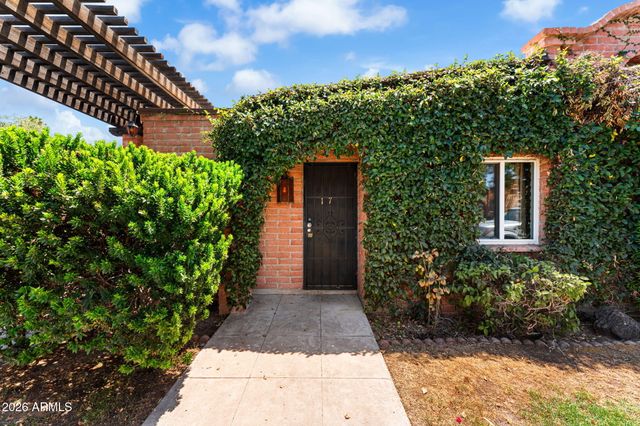 3002 N 32ND Street 17, Phoenix, AZ 85018