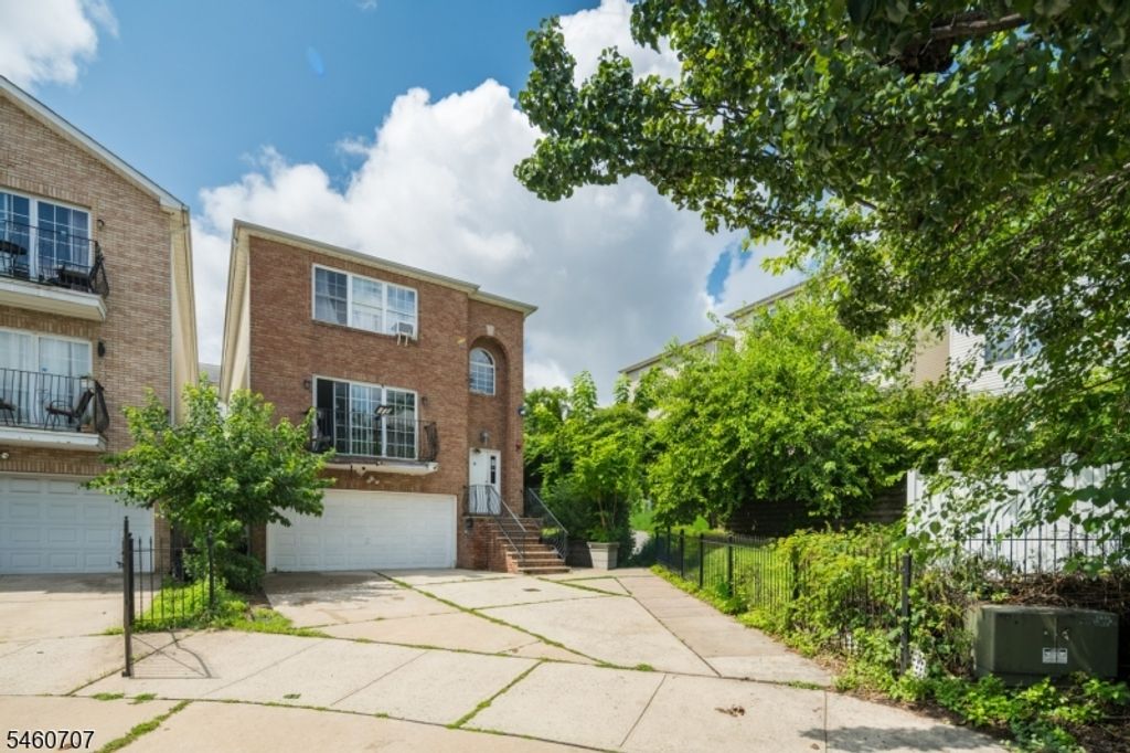 12 Seabury Ct, Newark City, NJ 07104 — photo 3