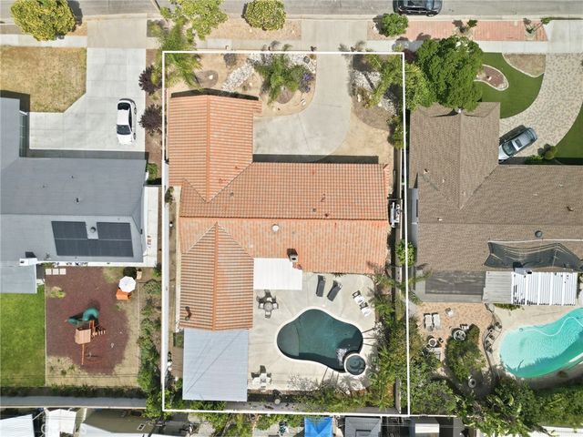 1466 Briarcroft, Claremont, CA 91711