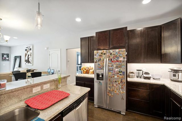 5662 Arbor Chase Drive, Ann Arbor, MI 48103