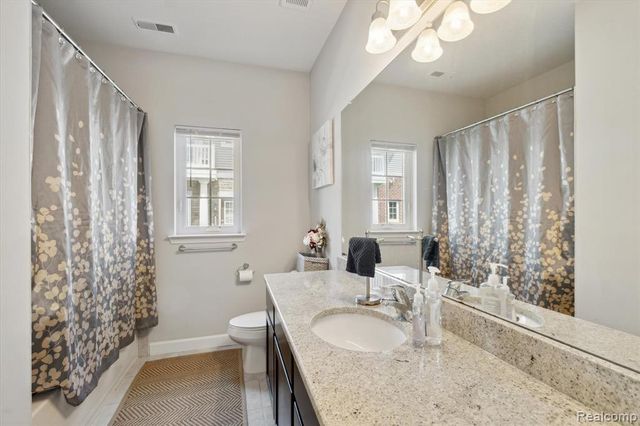 5662 Arbor Chase Drive, Ann Arbor, MI 48103